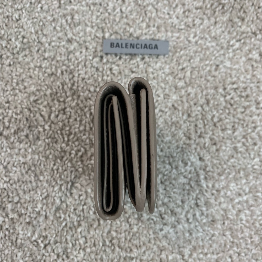 Balenciaga Mink Grey Calf Skin Wallet - Picture 9 of 12